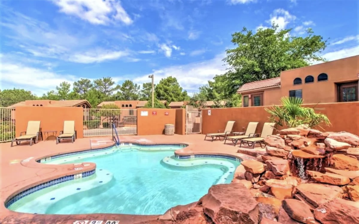 California resort pool